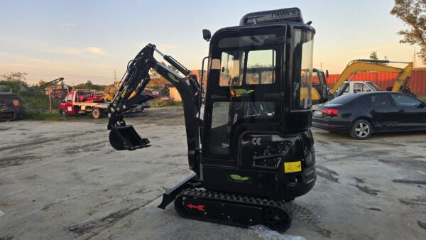 MINIEXCAVADORA 1800 KILOS